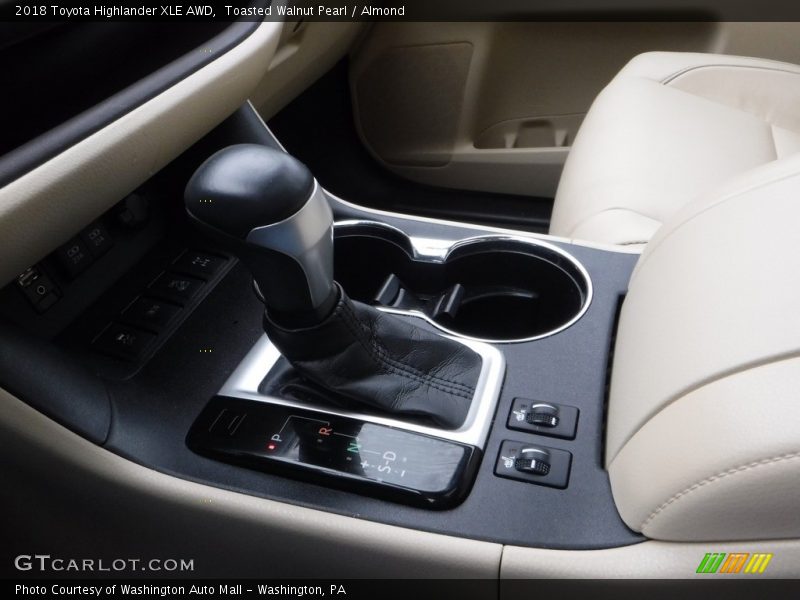 Toasted Walnut Pearl / Almond 2018 Toyota Highlander XLE AWD