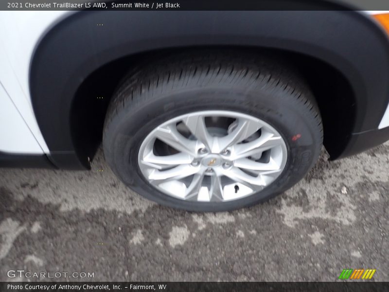 Summit White / Jet Black 2021 Chevrolet TrailBlazer LS AWD