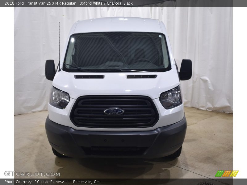 Oxford White / Charcoal Black 2018 Ford Transit Van 250 MR Regular