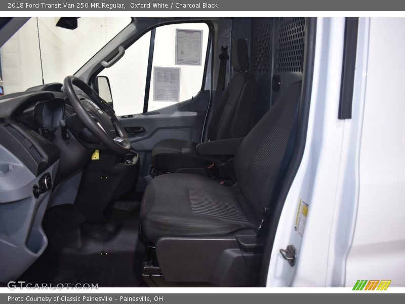 Oxford White / Charcoal Black 2018 Ford Transit Van 250 MR Regular