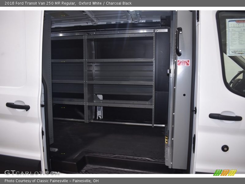 Oxford White / Charcoal Black 2018 Ford Transit Van 250 MR Regular