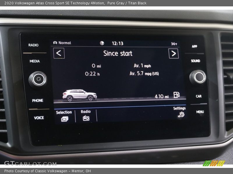 Pure Gray / Titan Black 2020 Volkswagen Atlas Cross Sport SE Technology 4Motion