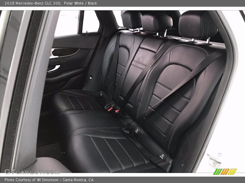 Polar White / Black 2018 Mercedes-Benz GLC 300