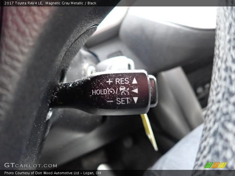 Magnetic Gray Metallic / Black 2017 Toyota RAV4 LE