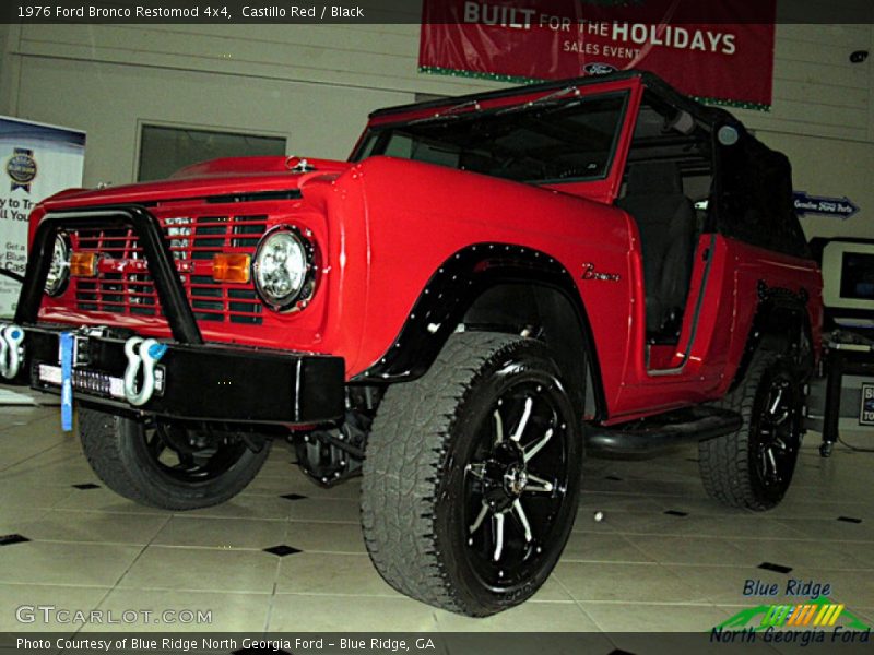 Castillo Red / Black 1976 Ford Bronco Restomod 4x4