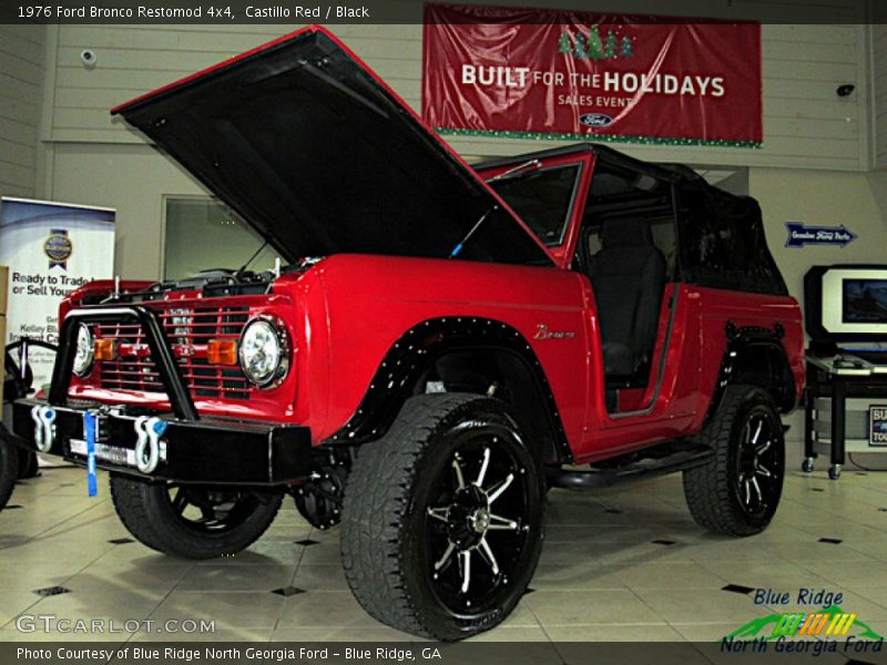 Castillo Red / Black 1976 Ford Bronco Restomod 4x4