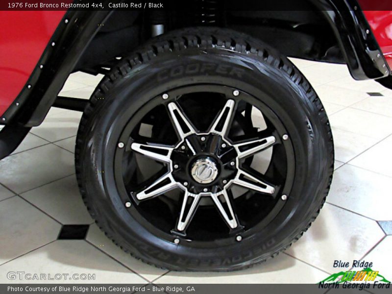 Castillo Red / Black 1976 Ford Bronco Restomod 4x4