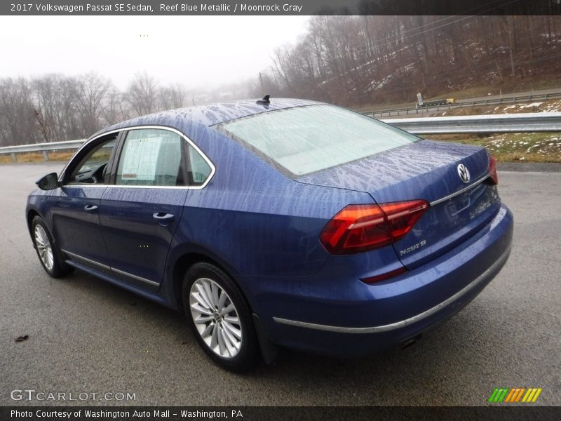 Reef Blue Metallic / Moonrock Gray 2017 Volkswagen Passat SE Sedan