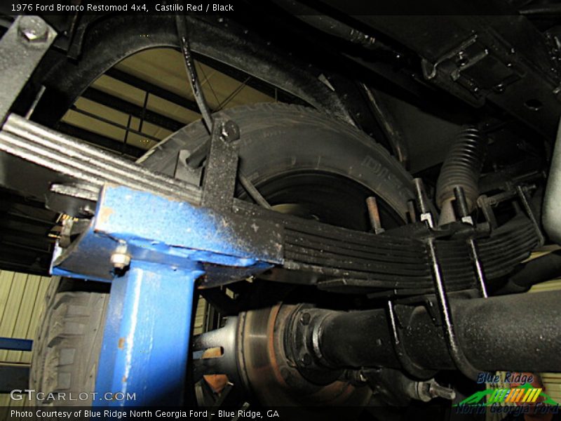 Castillo Red / Black 1976 Ford Bronco Restomod 4x4
