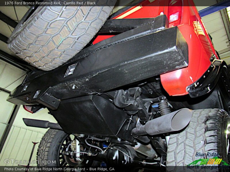 Castillo Red / Black 1976 Ford Bronco Restomod 4x4