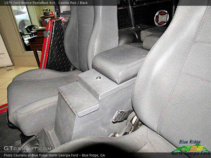 Castillo Red / Black 1976 Ford Bronco Restomod 4x4