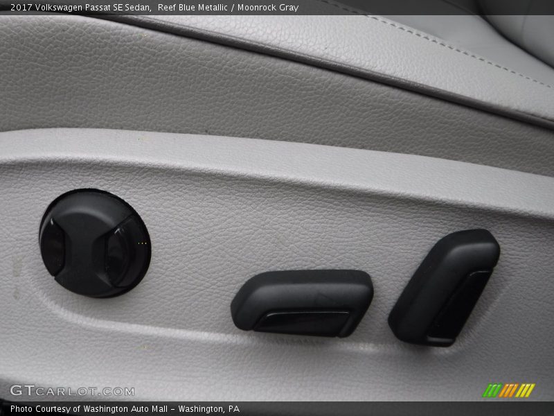 Reef Blue Metallic / Moonrock Gray 2017 Volkswagen Passat SE Sedan