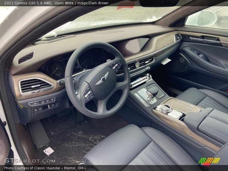 Front Seat of 2021 G90 5.0 AWD