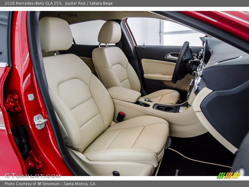 Jupiter Red / Sahara Beige 2018 Mercedes-Benz GLA 250
