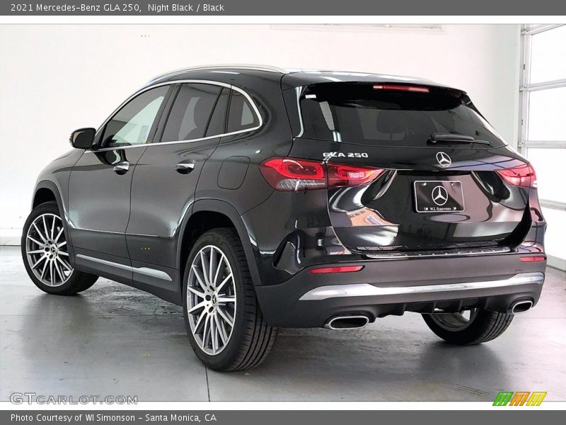 Night Black / Black 2021 Mercedes-Benz GLA 250