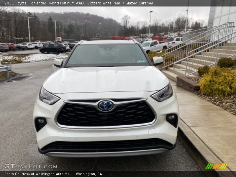 Blizzard White Pearl / Glazed Caramel 2021 Toyota Highlander Hybrid Platinum AWD