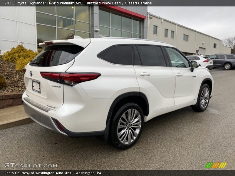 Blizzard White Pearl / Glazed Caramel 2021 Toyota Highlander Hybrid Platinum AWD