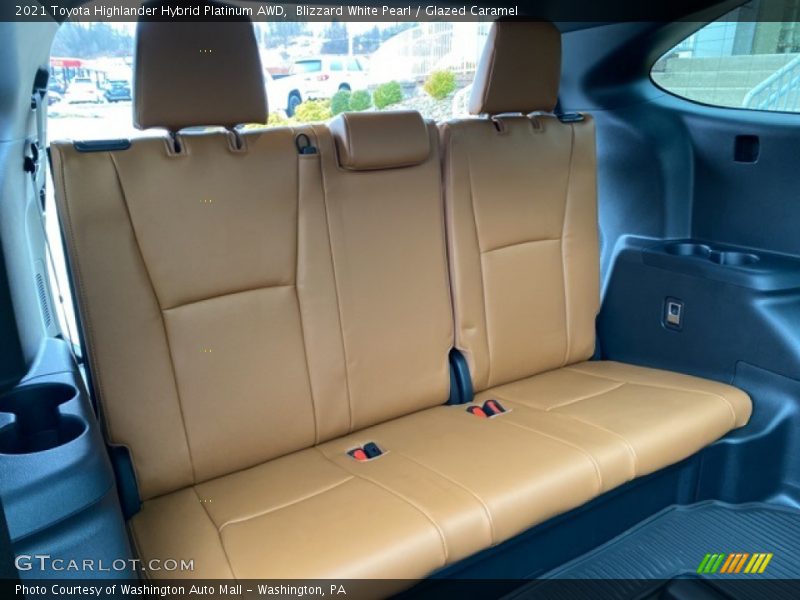 Blizzard White Pearl / Glazed Caramel 2021 Toyota Highlander Hybrid Platinum AWD