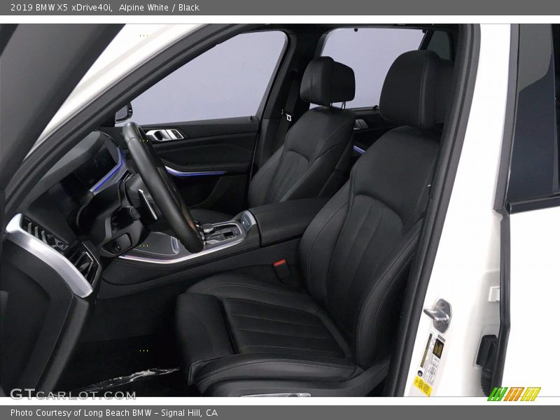 Alpine White / Black 2019 BMW X5 xDrive40i