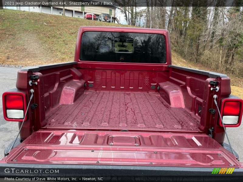 Snazzberry Pearl / Black 2021 Jeep Gladiator Overland 4x4