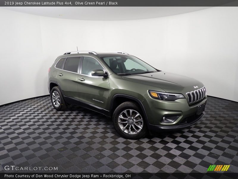 Olive Green Pearl / Black 2019 Jeep Cherokee Latitude Plus 4x4