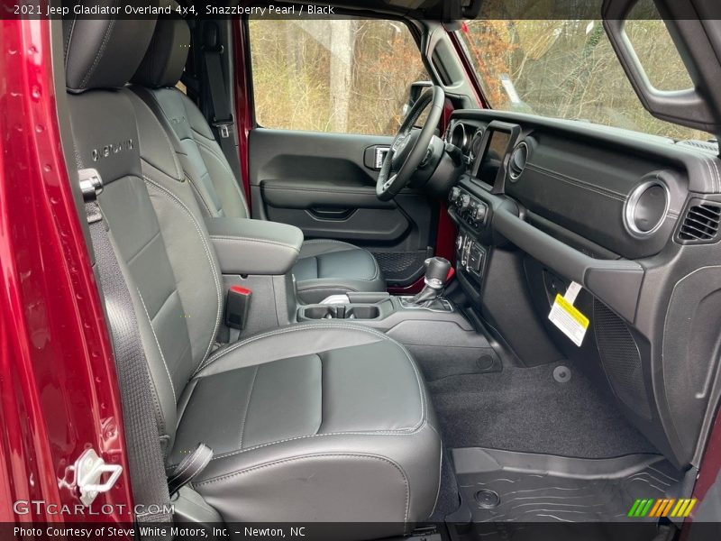 Front Seat of 2021 Gladiator Overland 4x4