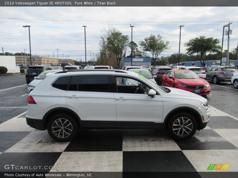 Pure White / Titan Black 2019 Volkswagen Tiguan SE 4MOTION