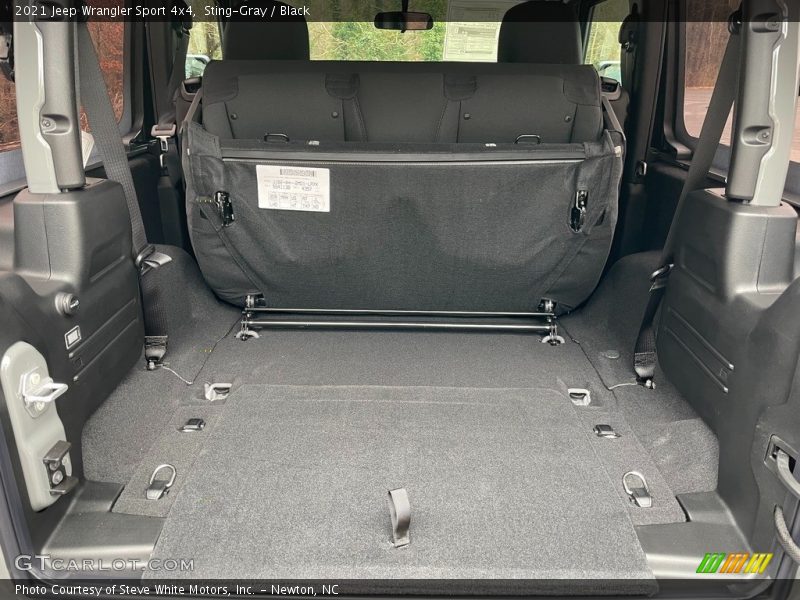  2021 Wrangler Sport 4x4 Trunk