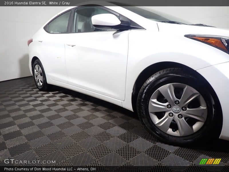 White / Gray 2016 Hyundai Elantra SE