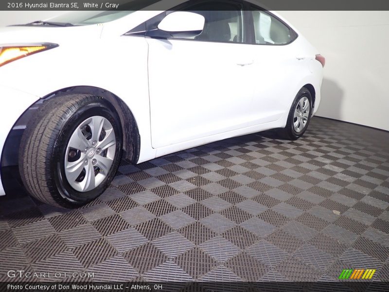 White / Gray 2016 Hyundai Elantra SE