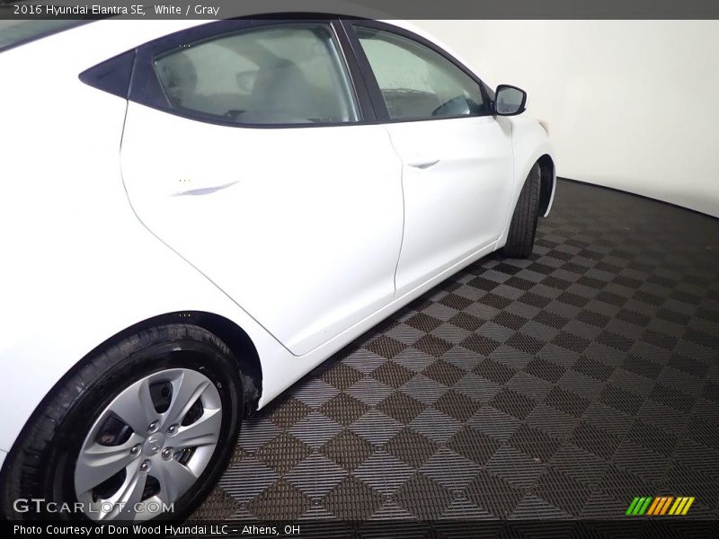 White / Gray 2016 Hyundai Elantra SE