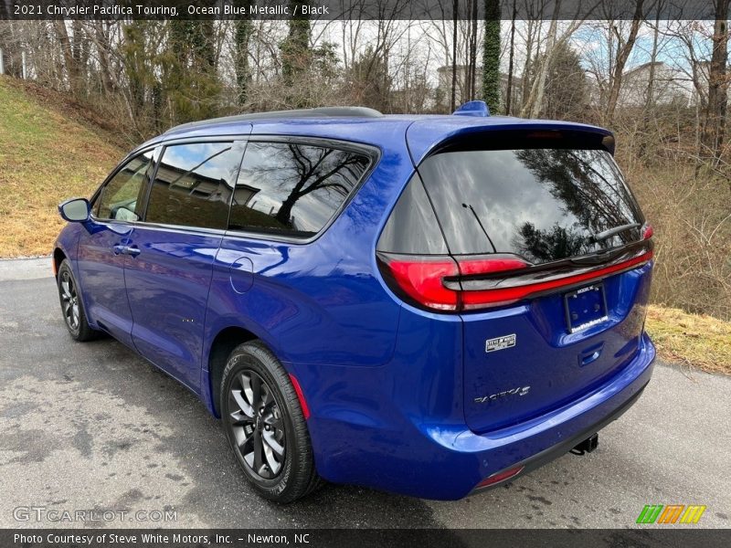 Ocean Blue Metallic / Black 2021 Chrysler Pacifica Touring