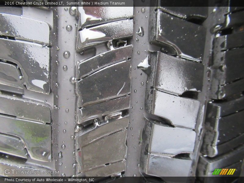 Summit White / Medium Titanium 2016 Chevrolet Cruze Limited LT