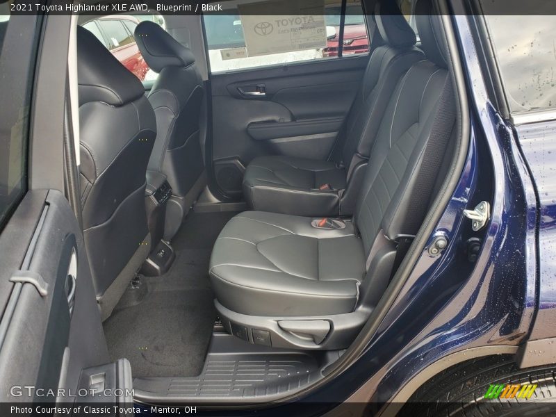 Blueprint / Black 2021 Toyota Highlander XLE AWD