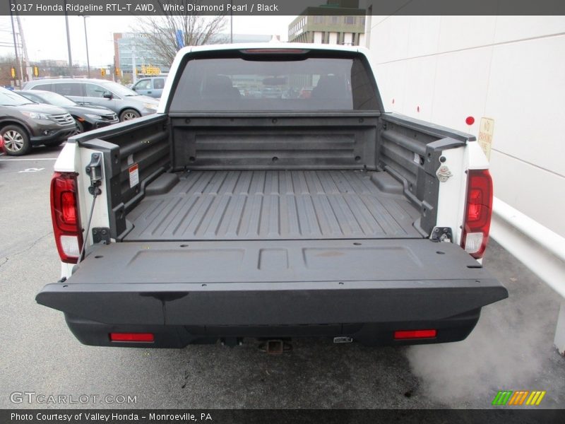 White Diamond Pearl / Black 2017 Honda Ridgeline RTL-T AWD