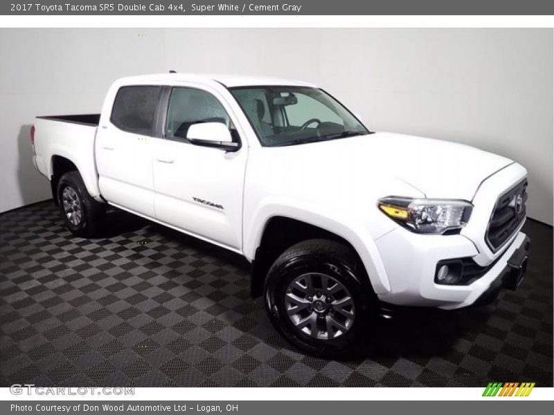 Super White / Cement Gray 2017 Toyota Tacoma SR5 Double Cab 4x4