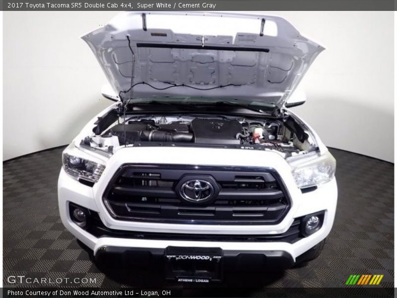 Super White / Cement Gray 2017 Toyota Tacoma SR5 Double Cab 4x4