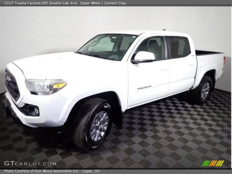 Super White / Cement Gray 2017 Toyota Tacoma SR5 Double Cab 4x4
