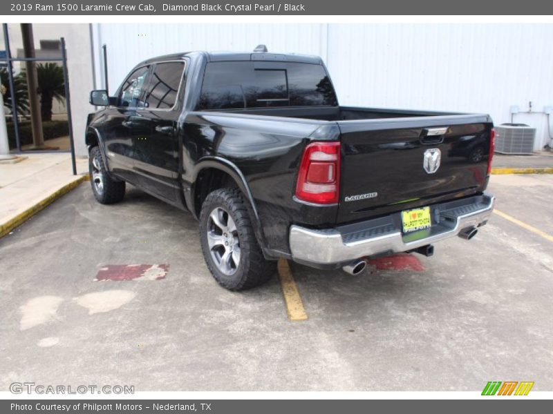Diamond Black Crystal Pearl / Black 2019 Ram 1500 Laramie Crew Cab
