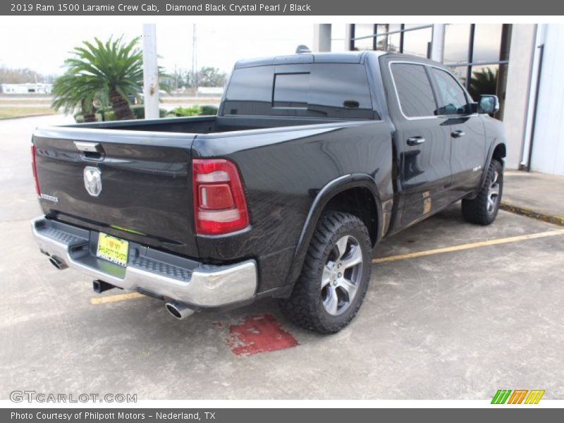 Diamond Black Crystal Pearl / Black 2019 Ram 1500 Laramie Crew Cab