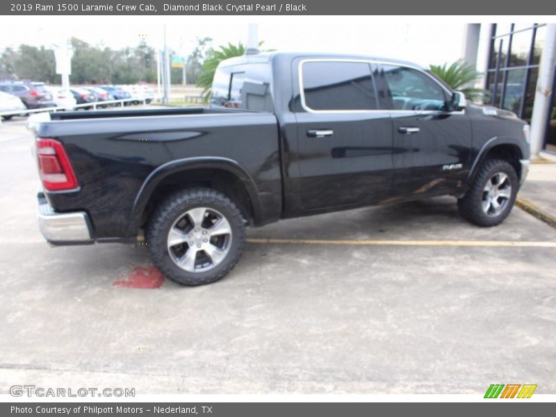Diamond Black Crystal Pearl / Black 2019 Ram 1500 Laramie Crew Cab