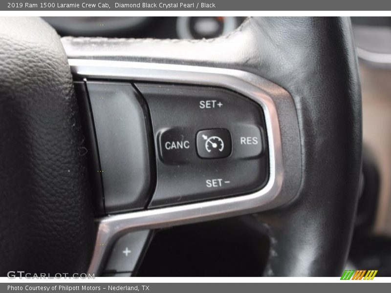 Diamond Black Crystal Pearl / Black 2019 Ram 1500 Laramie Crew Cab