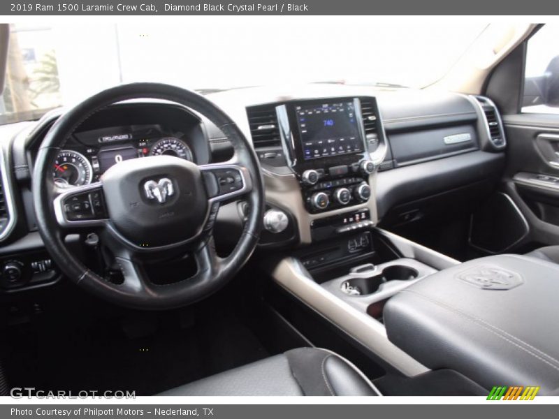 Diamond Black Crystal Pearl / Black 2019 Ram 1500 Laramie Crew Cab