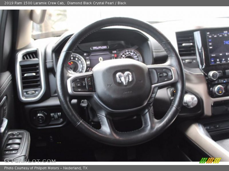 Diamond Black Crystal Pearl / Black 2019 Ram 1500 Laramie Crew Cab