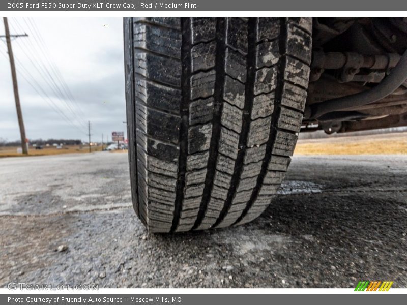 Red / Medium Flint 2005 Ford F350 Super Duty XLT Crew Cab