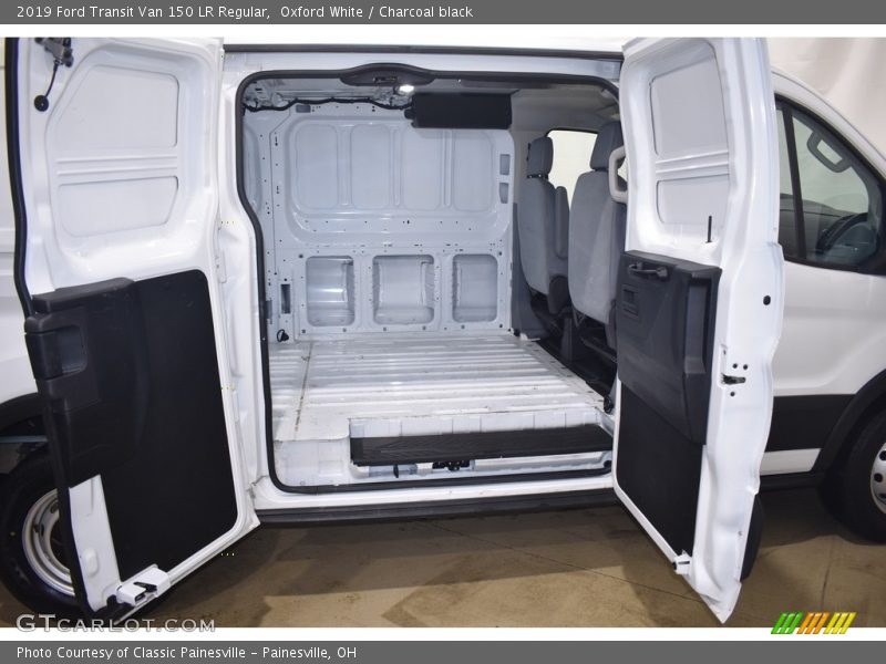 Oxford White / Charcoal black 2019 Ford Transit Van 150 LR Regular