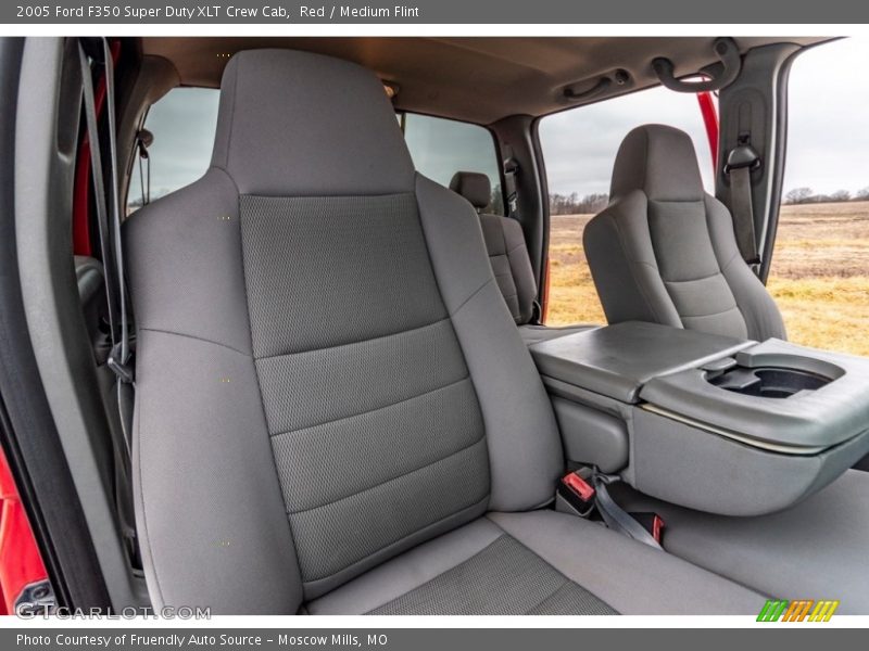 Front Seat of 2005 F350 Super Duty XLT Crew Cab
