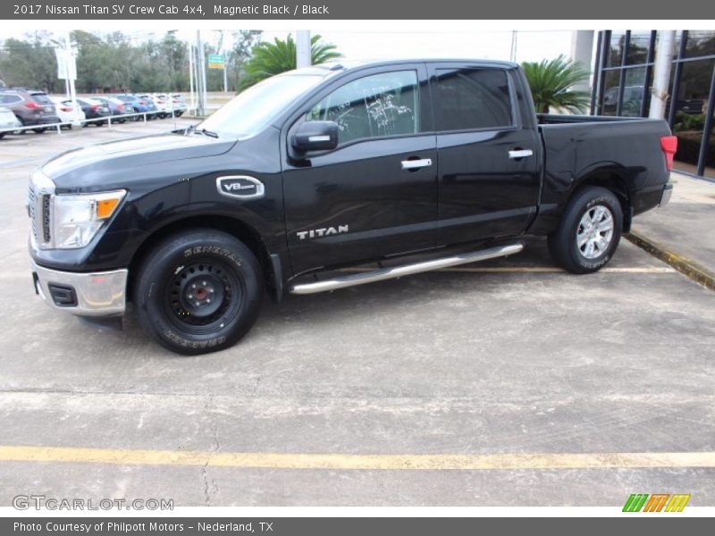 Magnetic Black / Black 2017 Nissan Titan SV Crew Cab 4x4