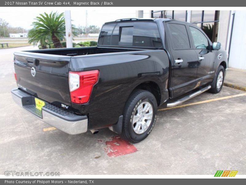 Magnetic Black / Black 2017 Nissan Titan SV Crew Cab 4x4