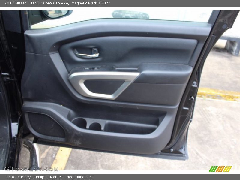Door Panel of 2017 Titan SV Crew Cab 4x4